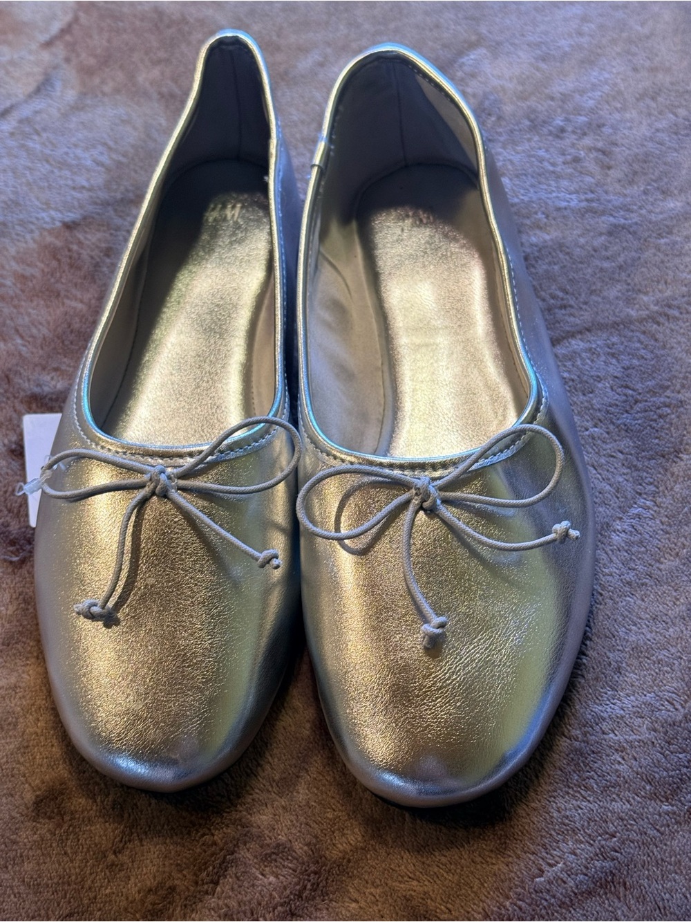 H&M Metallic Silver Bow Ballet Flats